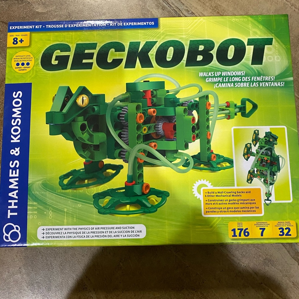 New Wall crawling Geckobot